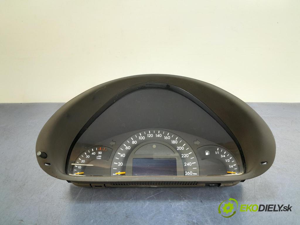 Mercedes C-klasa 2003 prístrojovka/ budíky A2035403047