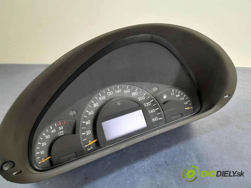 Mercedes C-klasa 2003 prístrojovka/ budíky A2035403047