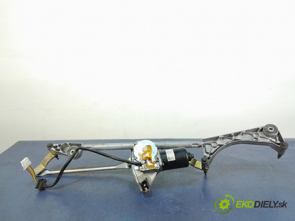 Mercedes C-klasa 2003 mechanizmus motor: Stierače: Predné A2038240305