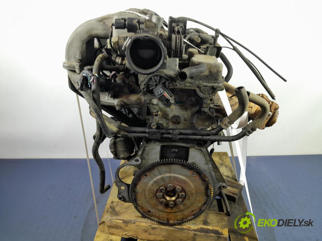 Chrysler Voyager 2000 motor Benzín 01