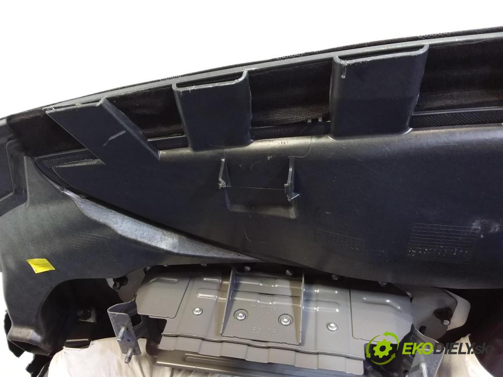 Audi A6 2005 kokpit,pristrojová doska