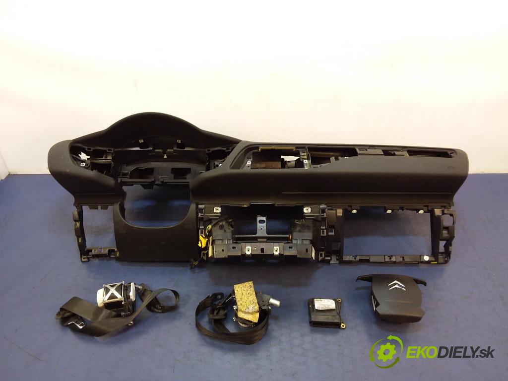 Citroen C5 2011 kokpit,pristrojová doska OE