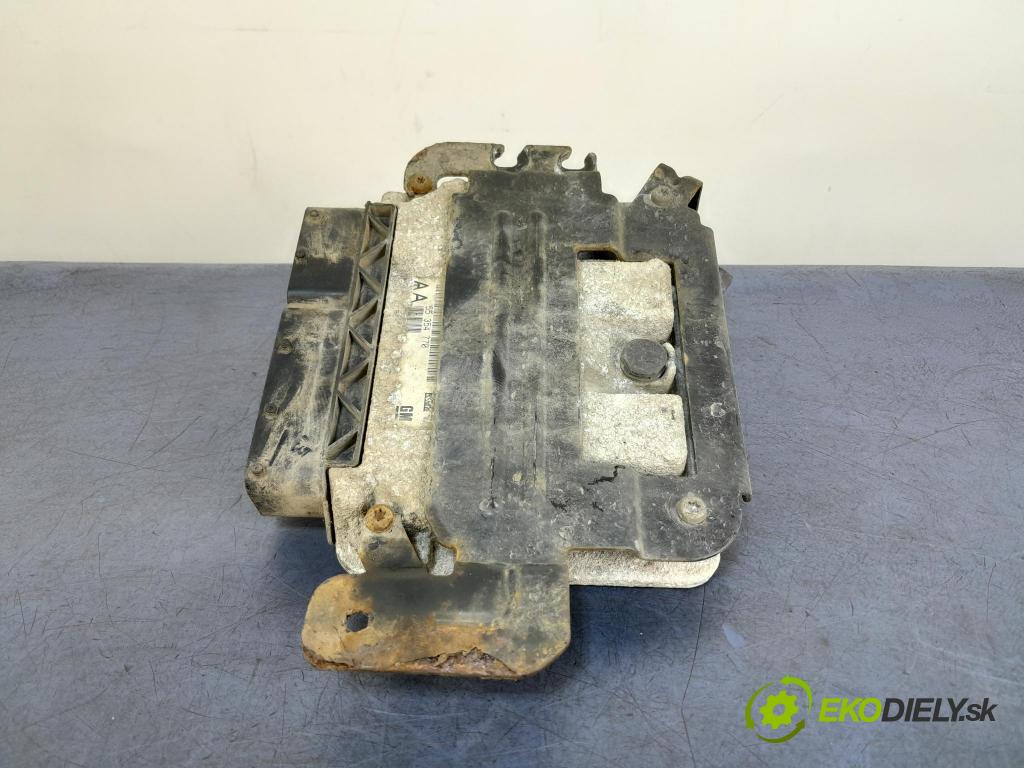Saab 9-3 2005 riadiaca jednotka Motor: 55354770