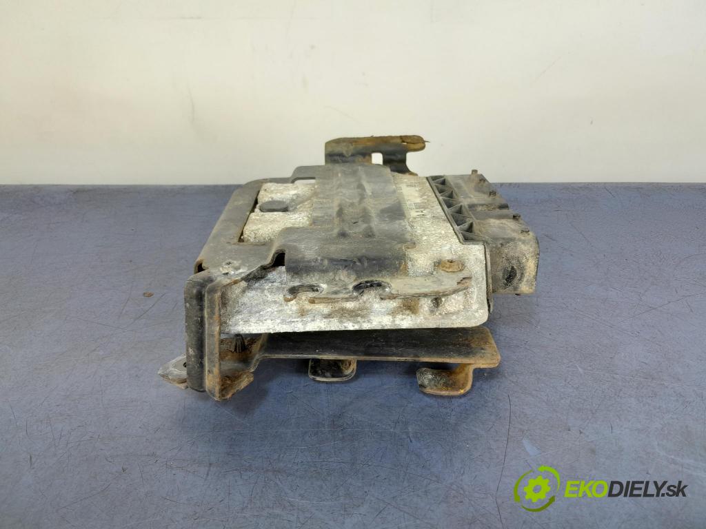 Saab 9-3 2005 riadiaca jednotka Motor: 55354770