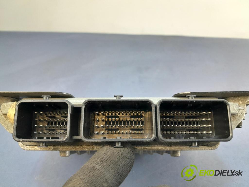 Citroen C4 picasso 2008 riadiaca jednotka Motor: SW9665100380