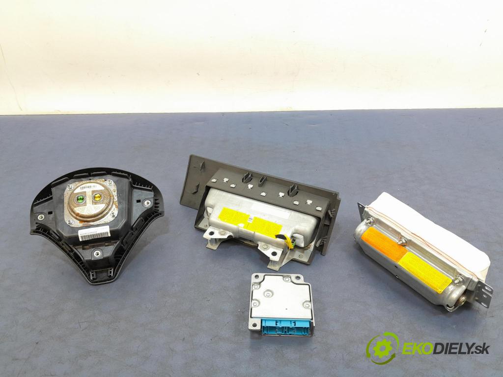 Fiat Croma 2010 kokpit,pristrojová doska