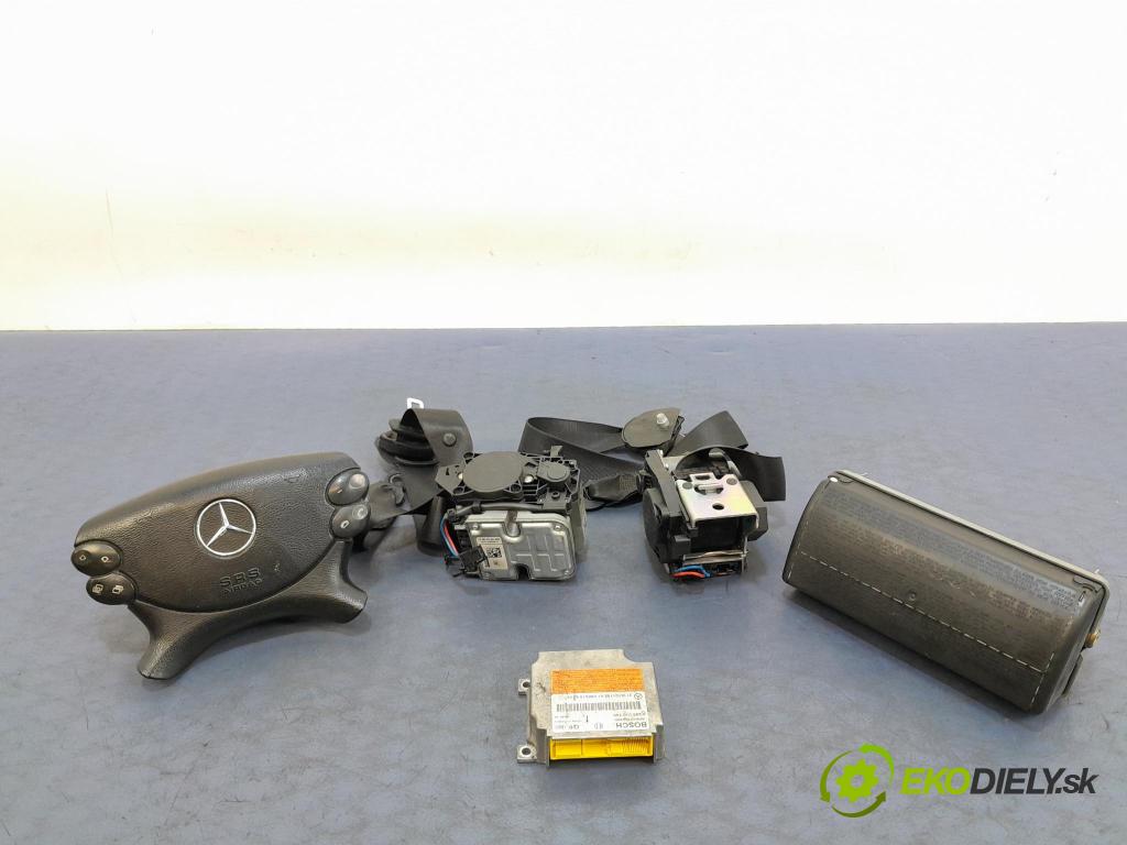 Mercedes E-klasa 2008 kokpit,pristrojová doska