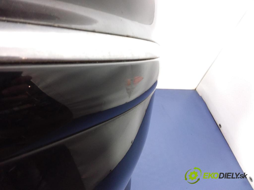 Audi A8 2007 nárazník Zad: