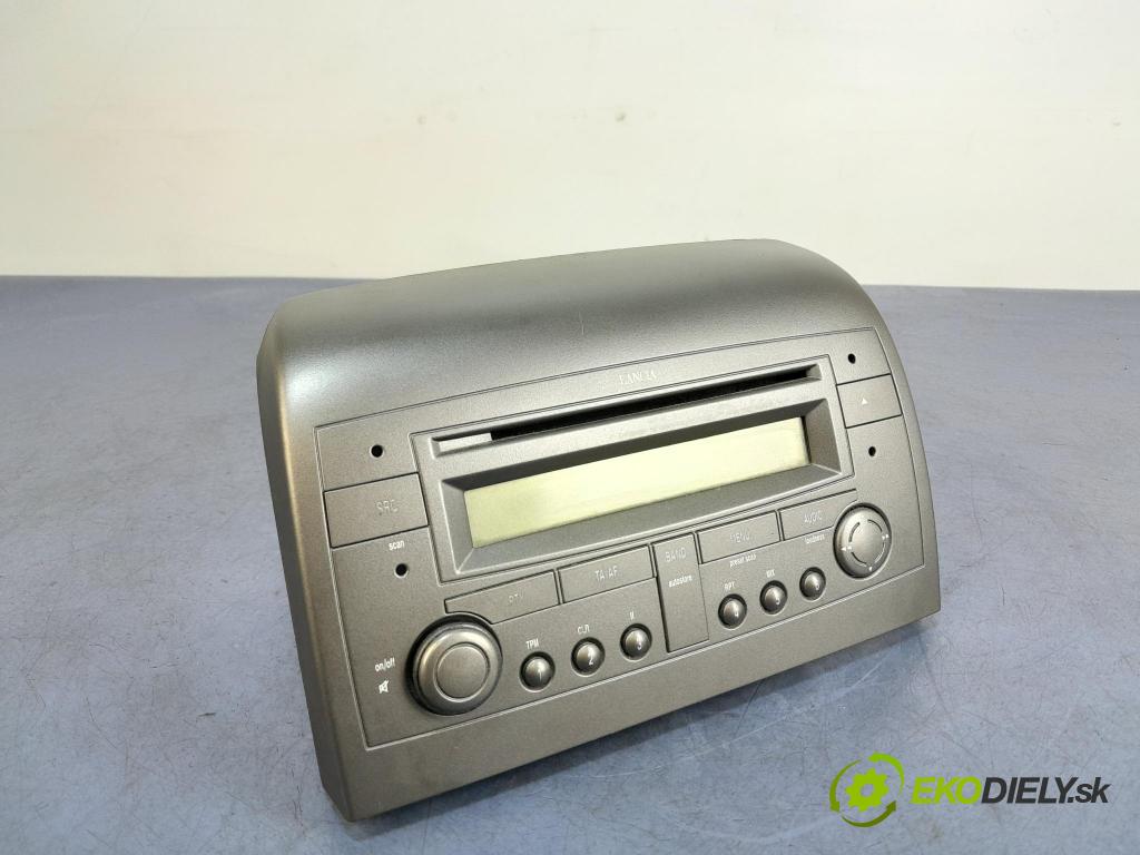 Lancia Ypsilon 2005 Radio I Navigácia: 7643388316