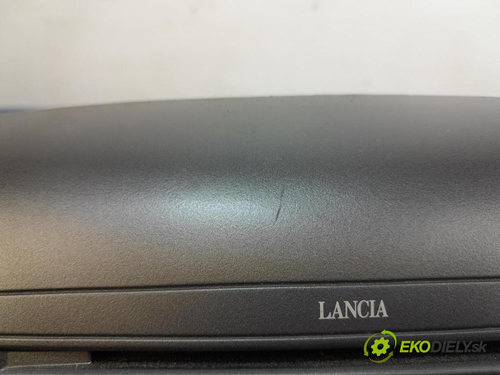 Lancia Ypsilon 2005 Radio I Navigácia: 7643388316