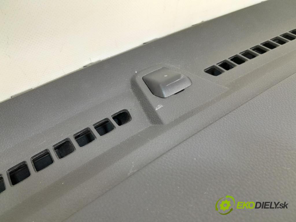 Hyundai I30 2016 kokpit,pristrojová doska
