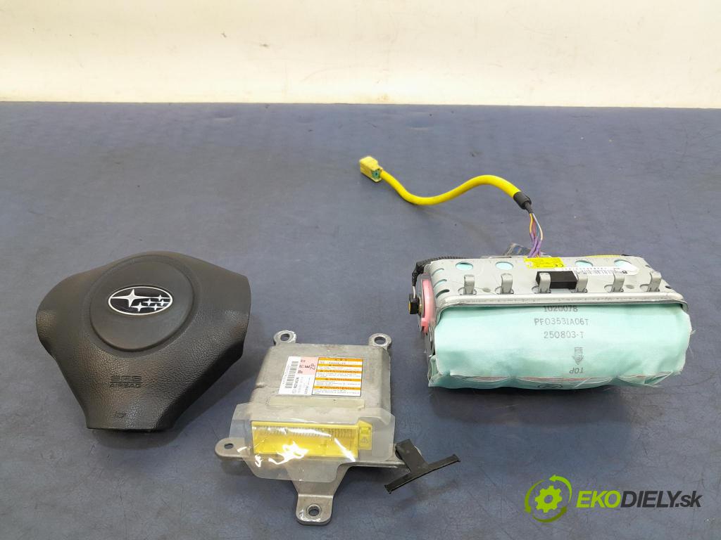 Subaru Outback 2008 kokpit,pristrojová doska