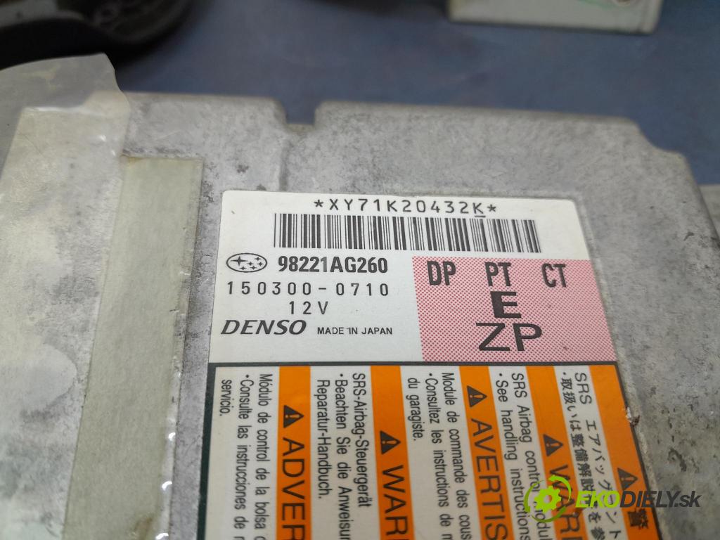 Subaru Outback 2008 kokpit,pristrojová doska 