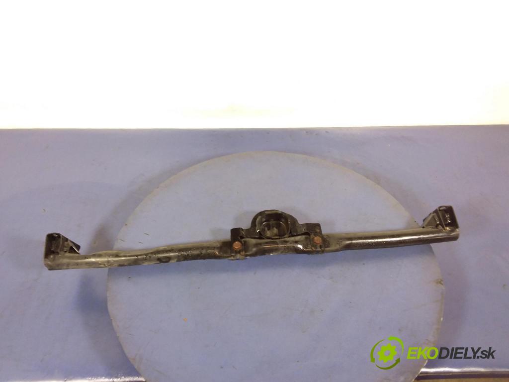 Audi A8 2008 výztuha narazník před 4E0199519F