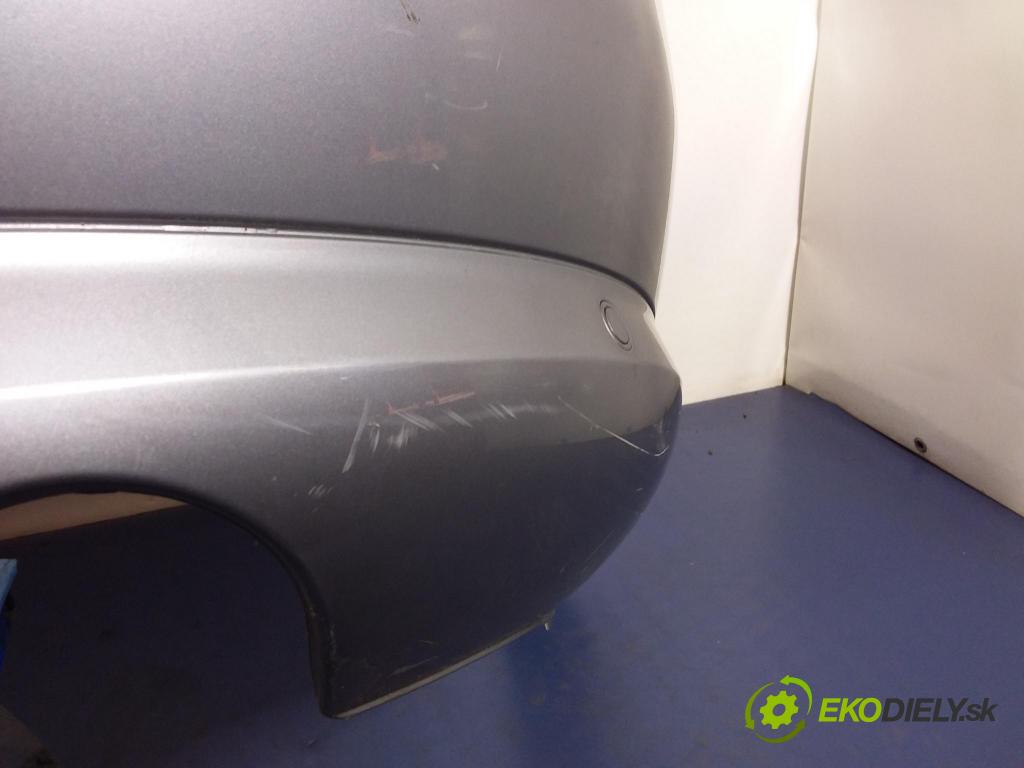 Audi A8 2008 nárazník Zad: