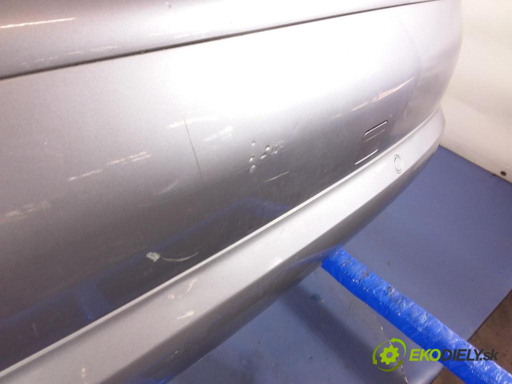 Audi A8 2008 nárazník Zad: