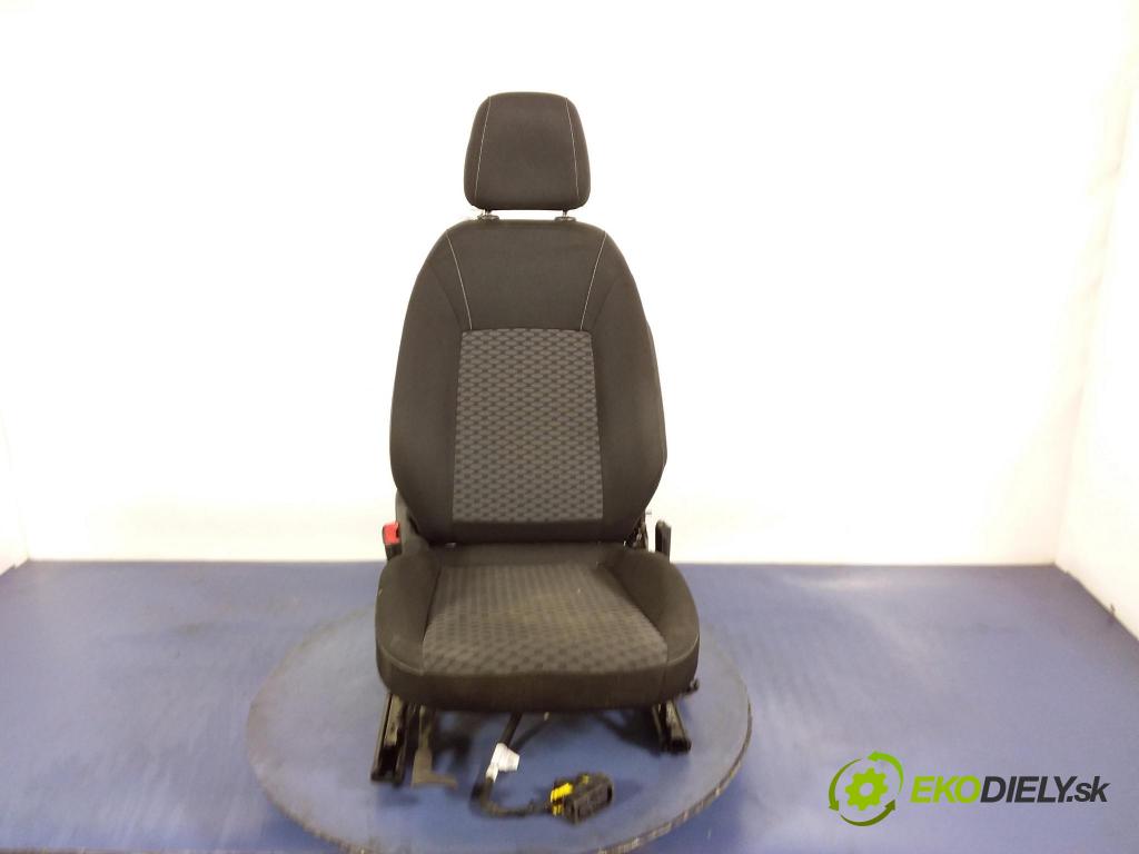 Opel Astra 2016 Sedačka Ovládače: