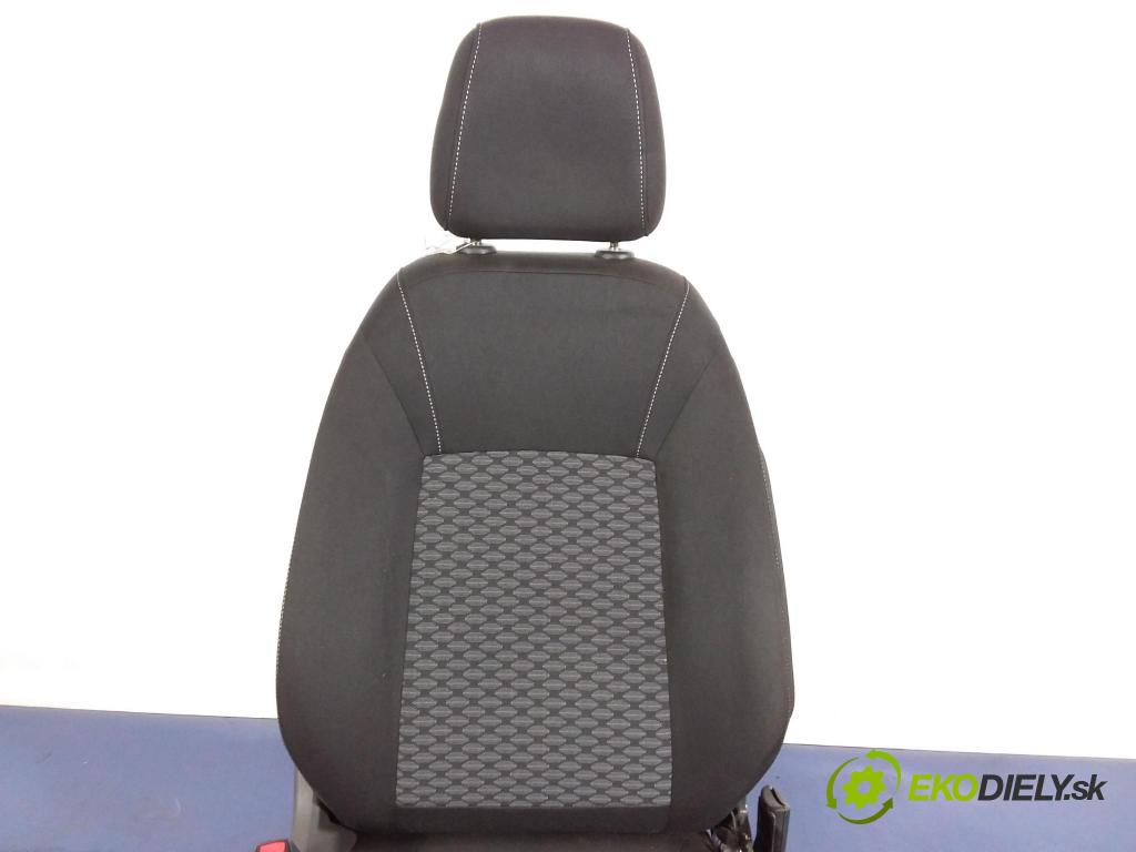 Opel Astra 2016 Sedačka Ovládače: