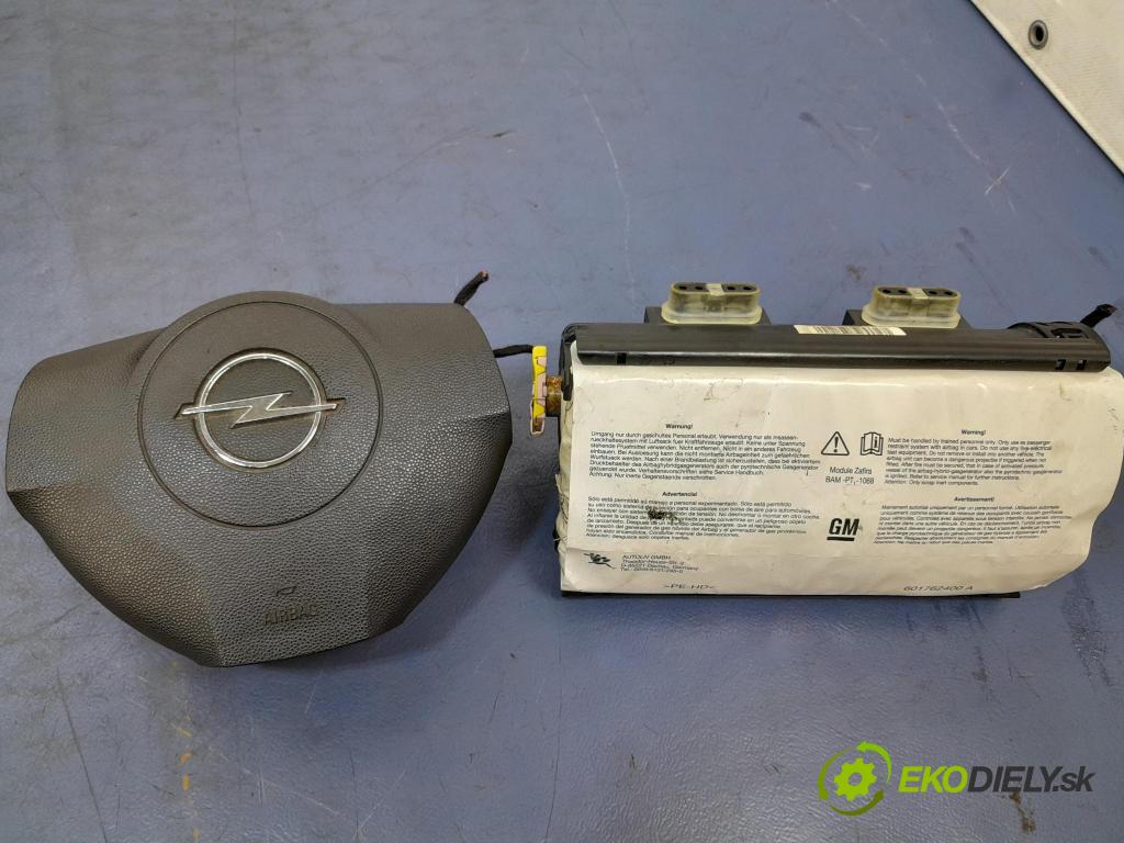 Opel Zafira 2006 kokpit,pristrojová doska