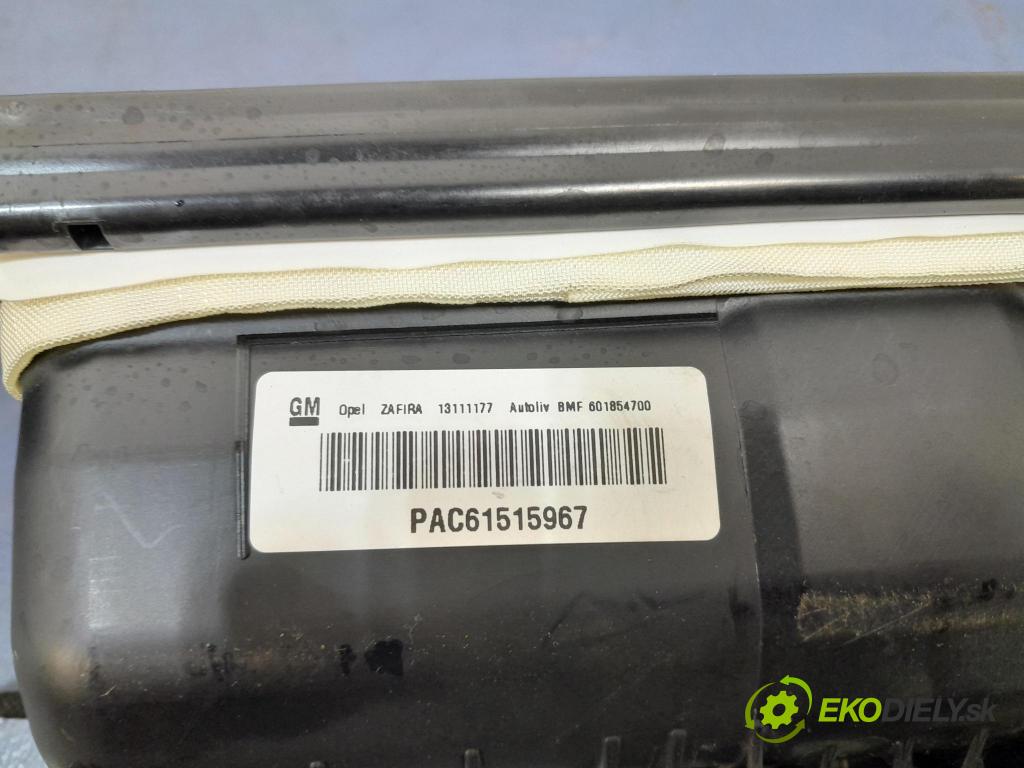 Opel Zafira 2006 kokpit,pristrojová doska