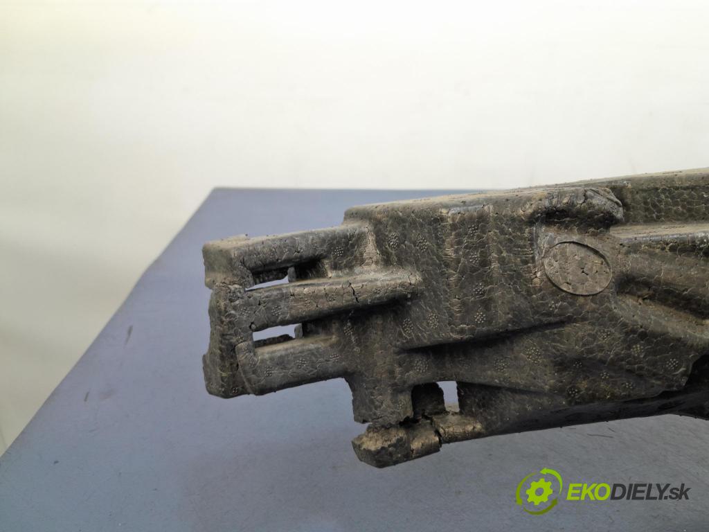 Bmw Seria 3 2020 výztuha narazník před 8072767