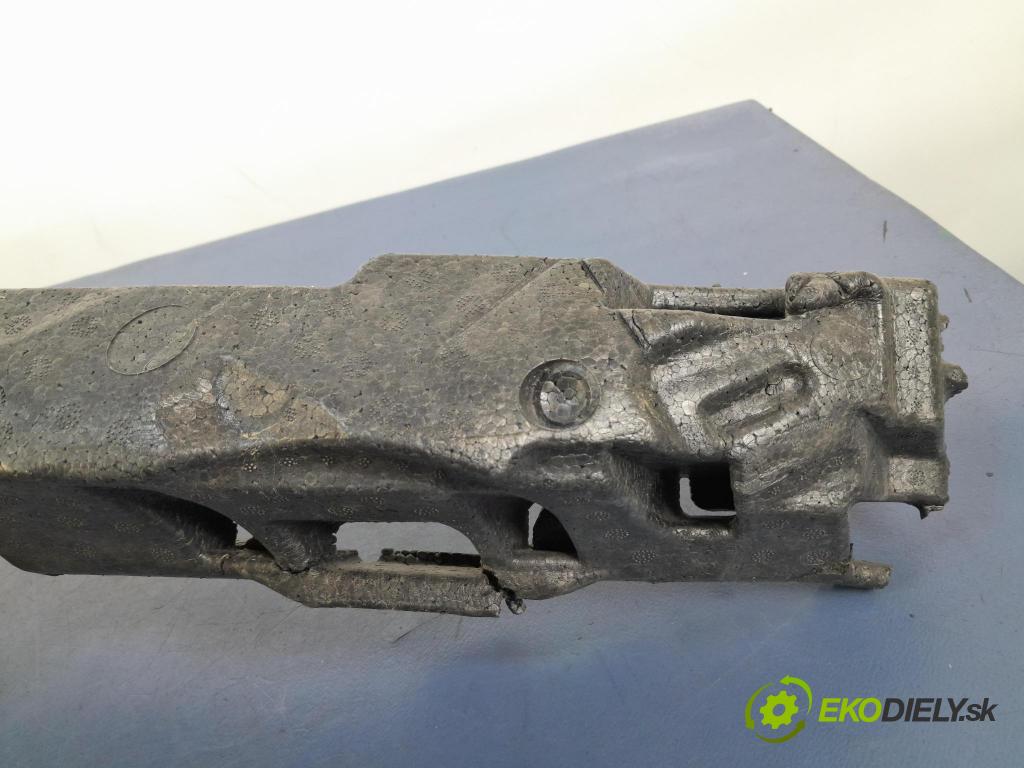 Bmw Seria 3 2020 výztuha narazník před 8072767