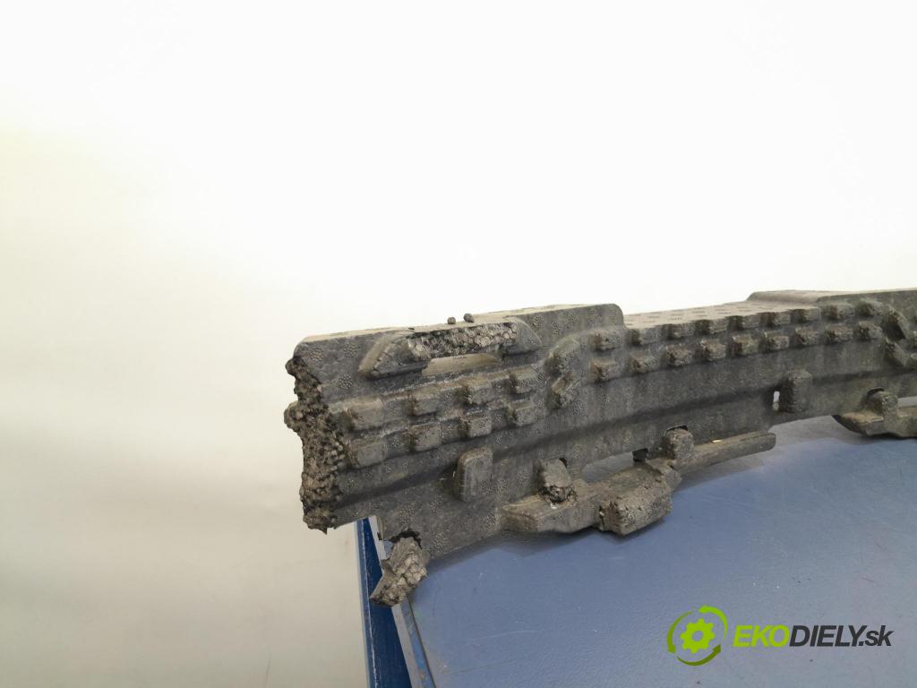 Bmw Seria 3 2020 výztuha narazník před 8072767