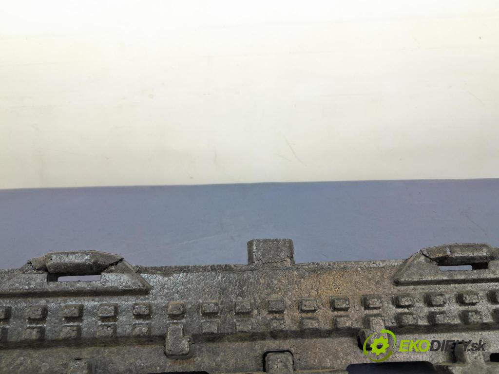 Bmw Seria 3 2020 výztuha narazník před 8072767