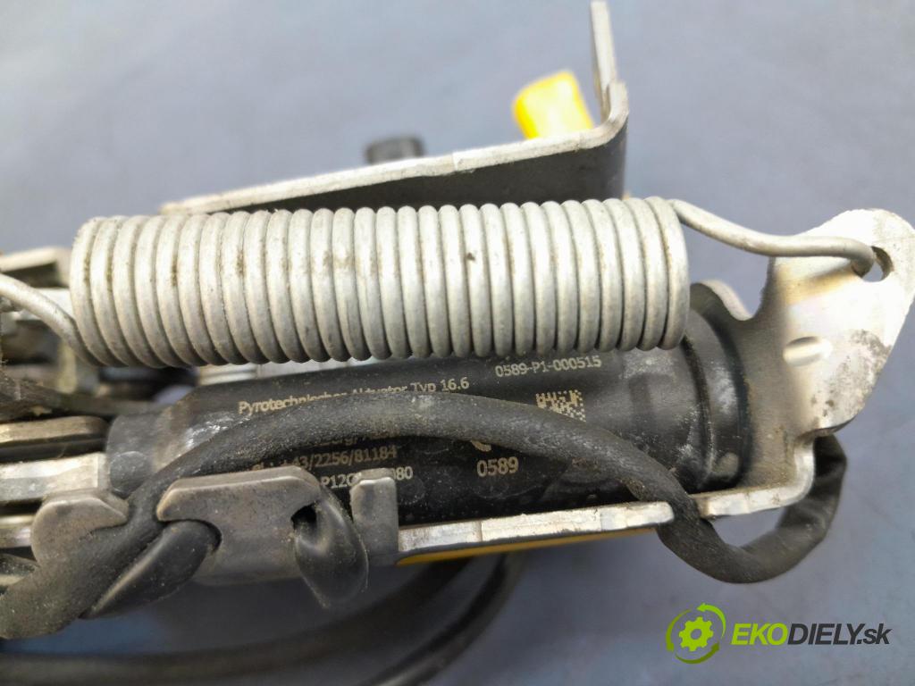 Bmw Seria 3 2020 zámek masky: 7468349