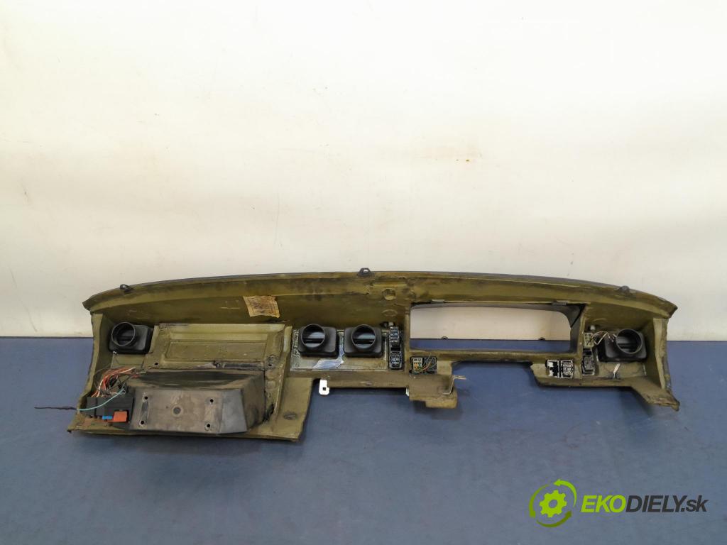 Fso Polonez caro 1996 kokpit,pristrojová doska