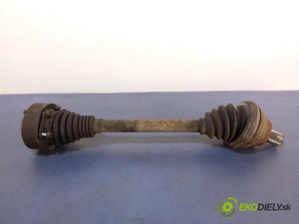 Vw Touran 2005 poloos ľavá Predné