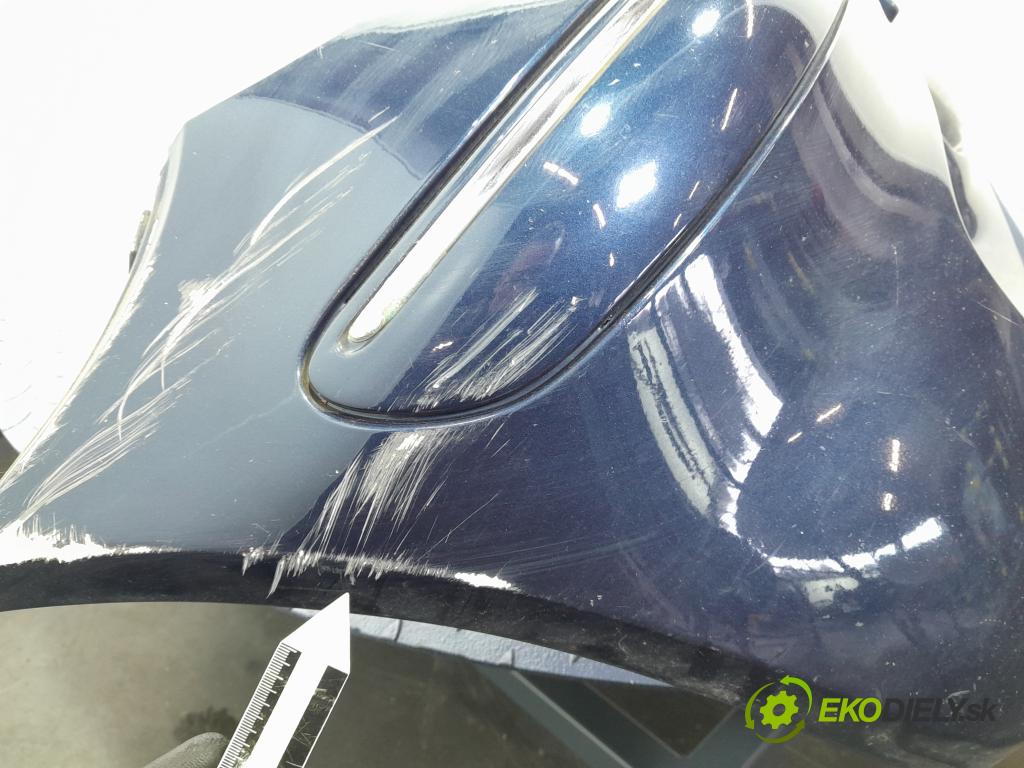 Mercedes A-klasa 2003 nárazník před 01