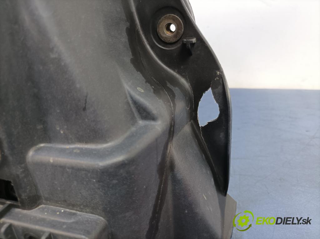 Audi A3 2005 výztuha Čelní / stěna Přední