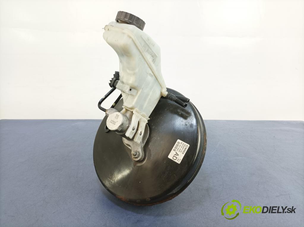 Opel Corsa 2007 servo Brzdní: 55701941