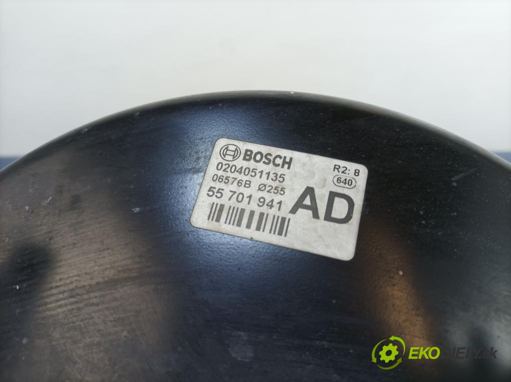 Opel Corsa 2007 servo Brzdní: 55701941