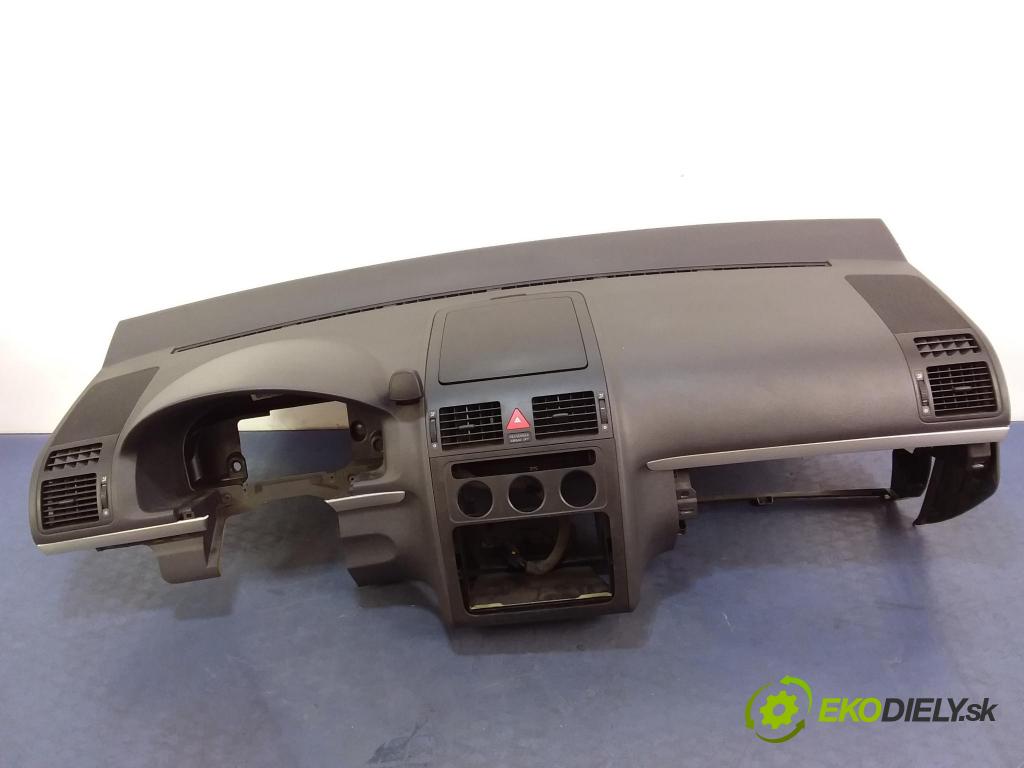 Vw Touran 2005 kokpit,pristrojová doska
