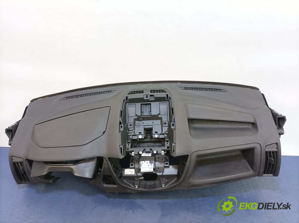 Ford Transit furgon 2019 kokpit,pristrojová doska