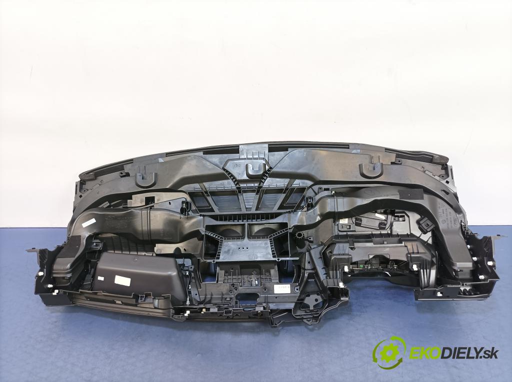 Ford Transit furgon 2019 kokpit,pristrojová doska