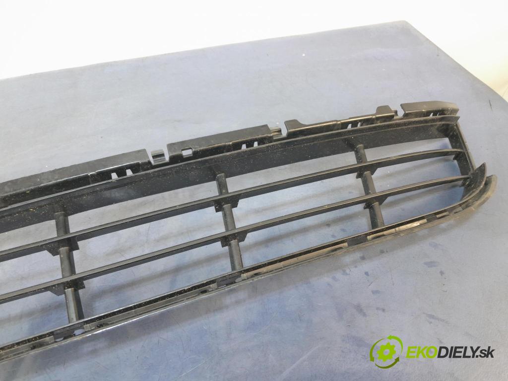 Bmw Seria 5 2020 nárazník před 9498597