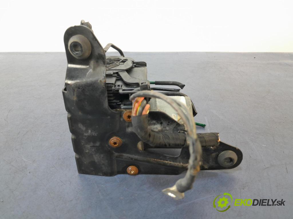 Renault Megane scenic 2004 čerpadlo ABS x 8200344007