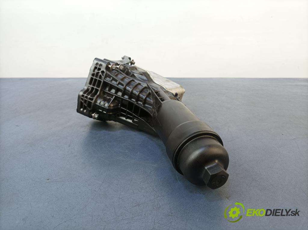 Bmw Seria 5 2020 chladič oleja 8580417