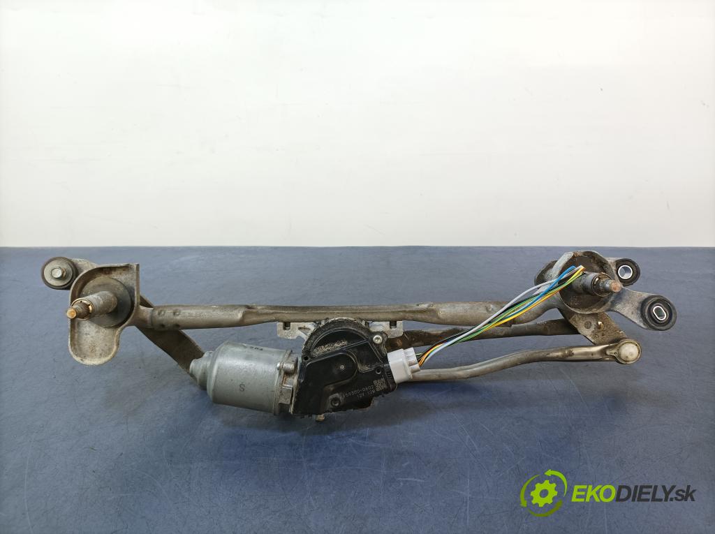 Mazda 5 2011 mechanizmus motor: Stierače: Predné