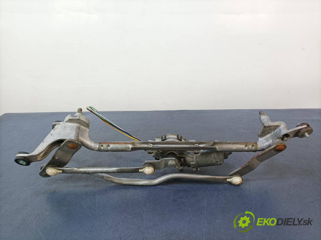 Mazda 5 2011 mechanizmus motor: Stierače: Predné