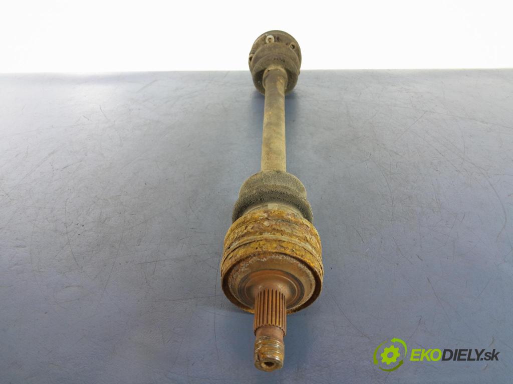 Mercedes 124 1991 poloos Prava: zad