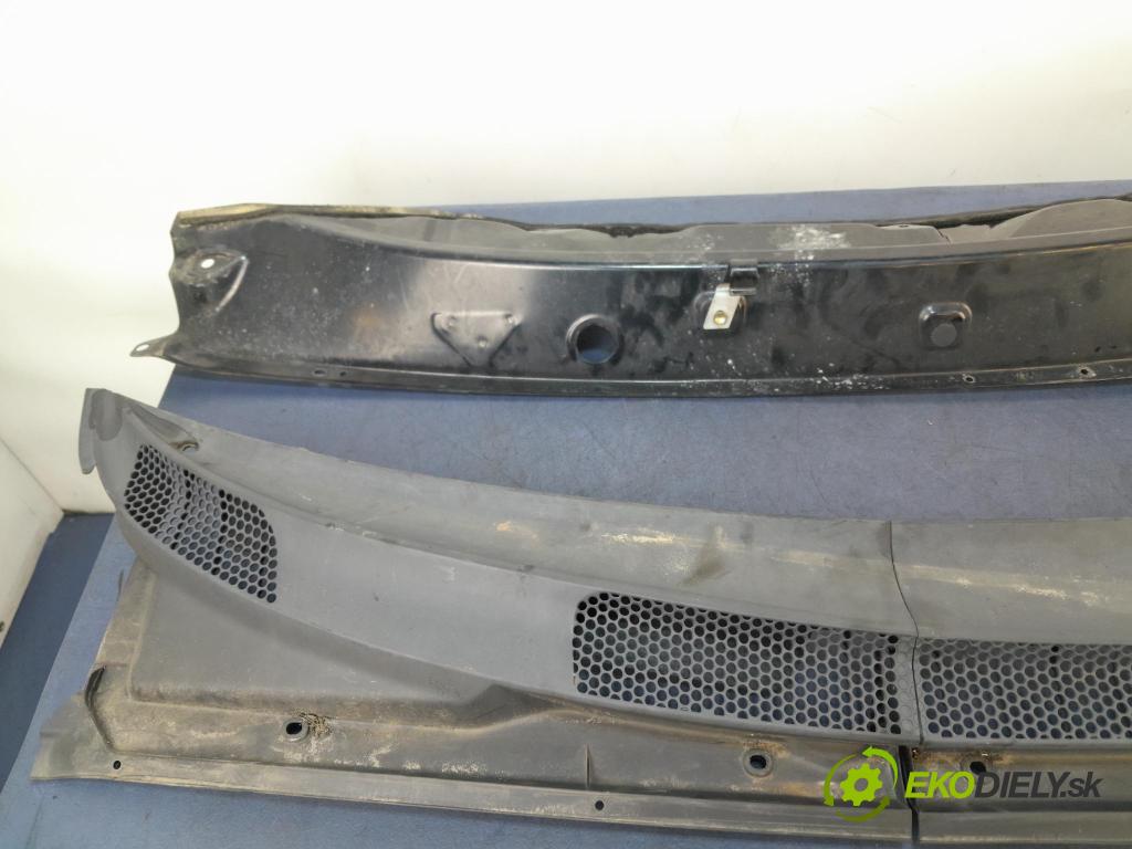 Toyota Yaris 2005 torpédo 55782-0D010