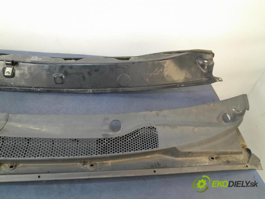 Toyota Yaris 2005 torpédo 55782-0D010