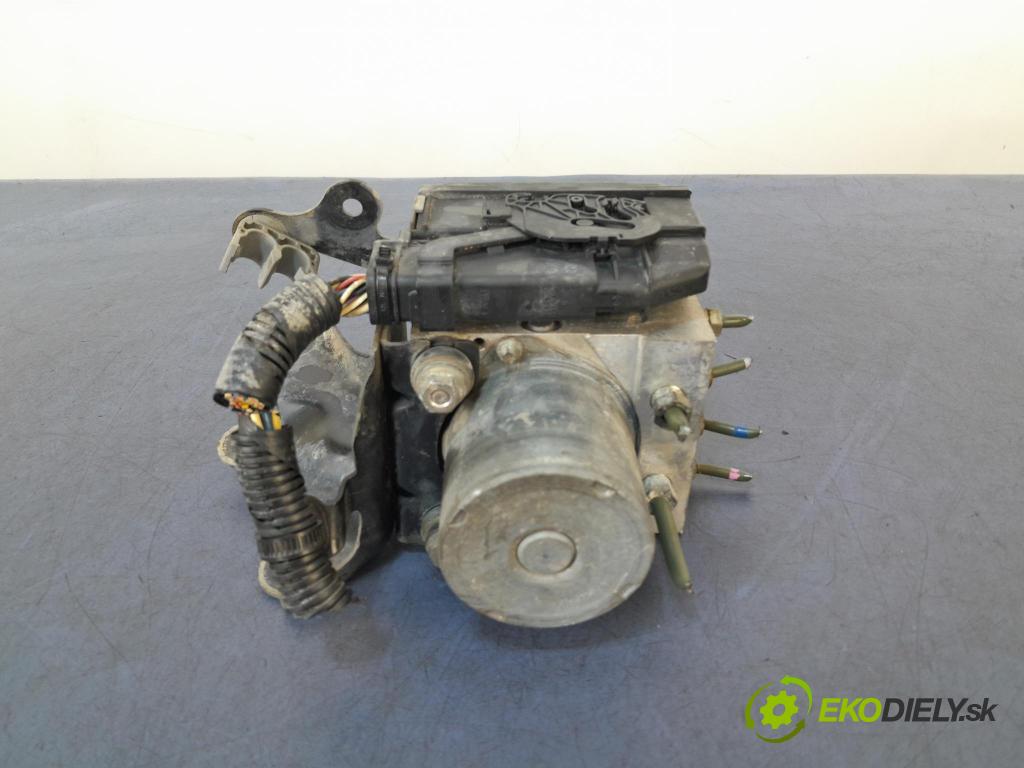 Toyota Avensis 2013 čerpadlo ABS x 44540-05140