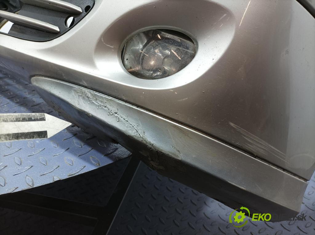 Mercedes C-klasa 2004 nárazník Predné