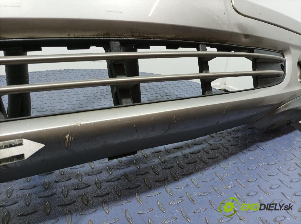 Mercedes C-klasa 2004 nárazník Predné
