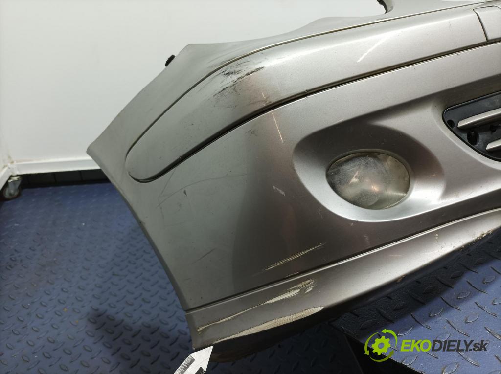 Mercedes C-klasa 2004 nárazník Predné